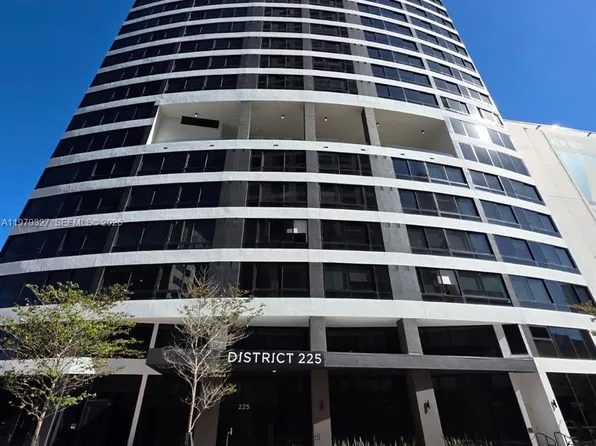 225 N Miami Ave Unit 804, Miami, FL 33128