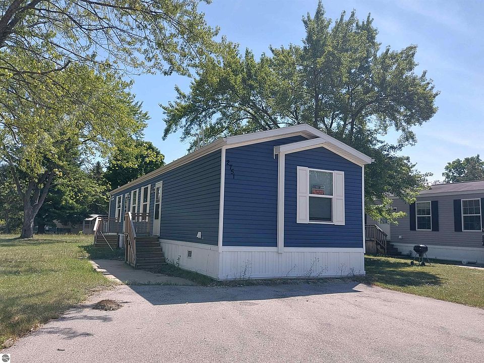 1st image of 2751 Ray Blvd