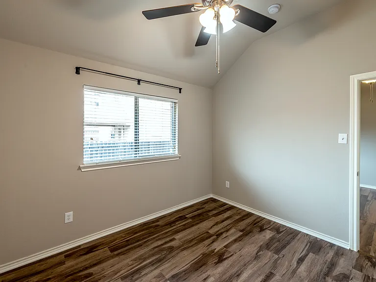 3221 Timber Ridge Trl — Photo 16