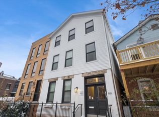 1242 W Huron St UNIT 3, Chicago, IL 60642