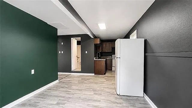 1 bed, 1.0 bath, 420 sqft, $950 — Photo 2