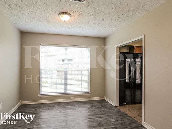 5th image of 1801 Whitebriar Dr