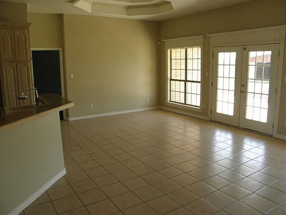 5th image of 15191 Tro Mon Ct