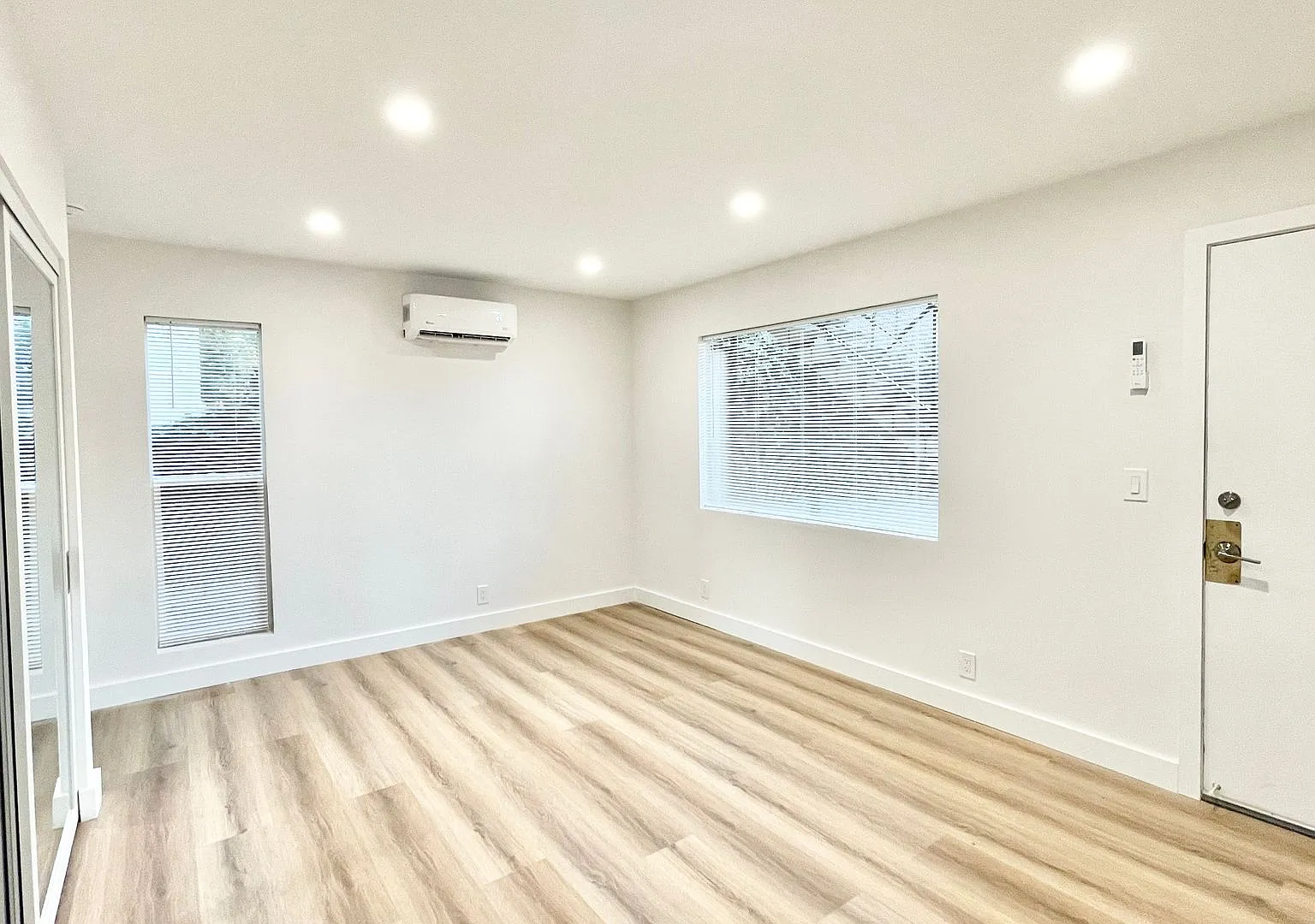 140 Montecito Apartments — Photo 3