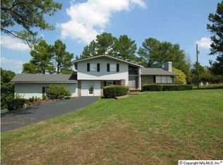 2047 Iron Man Rd, Hartselle, AL 35640