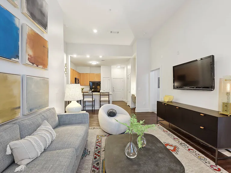 Eleven North — Photo 14