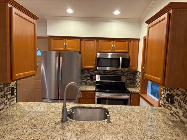 3358 Southbend Pl #202, Bellingham, WA 98226