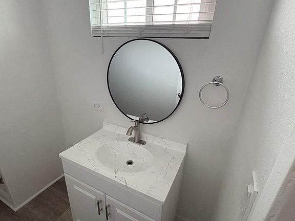 4th image of 2828 Consol Ave #14
