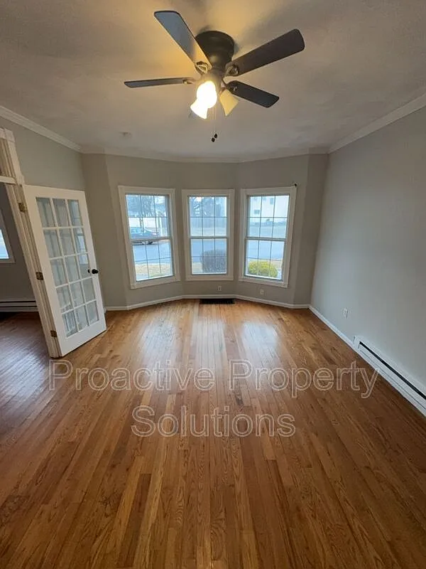 Building Photo - 746-748 River St #748-1