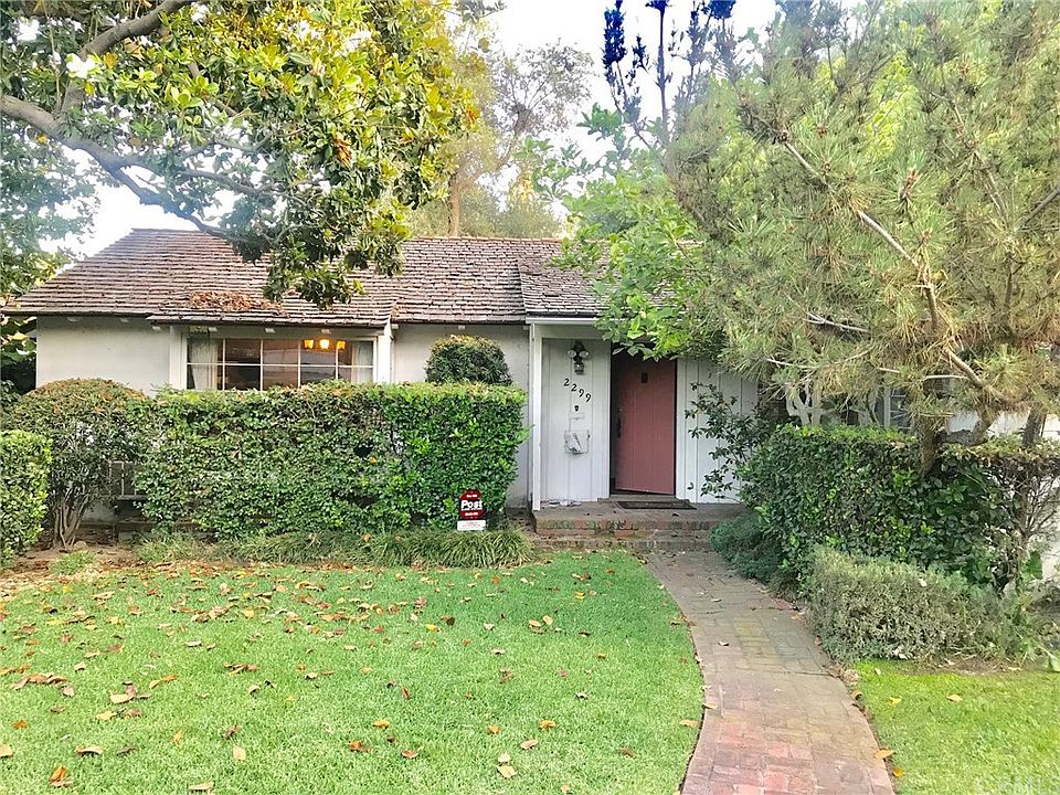 1st image of 2299 Ashbourne Dr