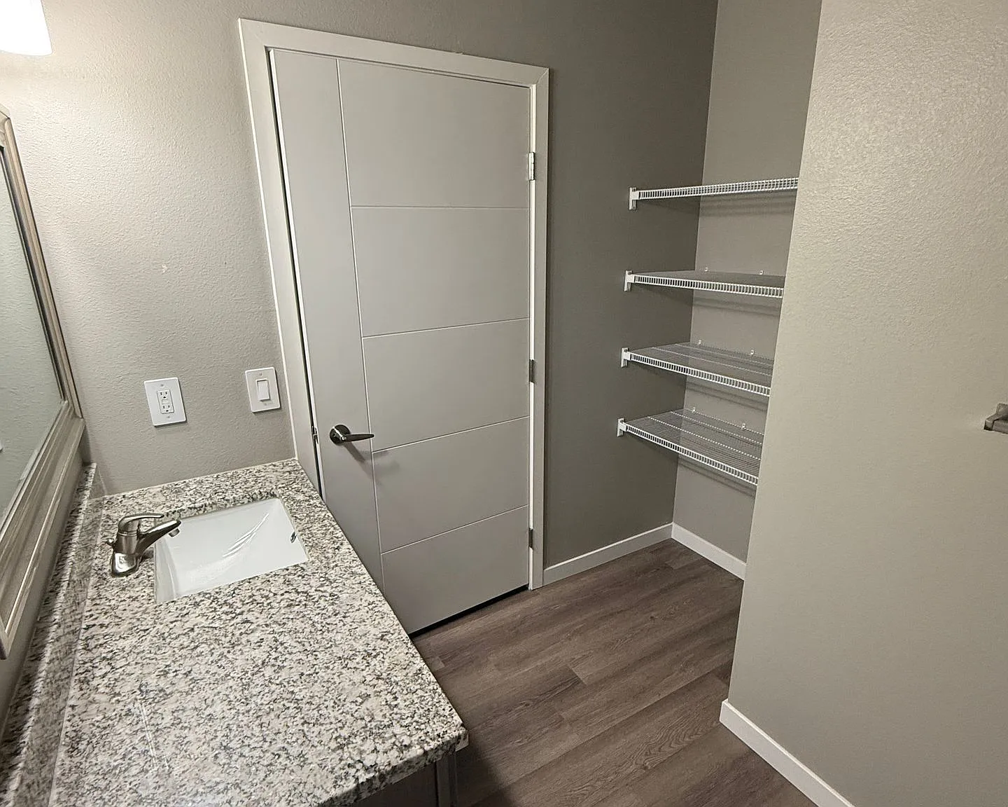 Kraewood Flats - Summer Rent Special through July 31 2026 — Photo 3