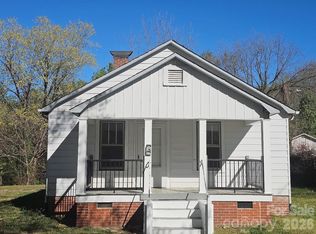 515 26th St SW, Hickory, NC 28602