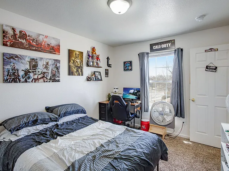 1751 Rowan Ln — Photo 9