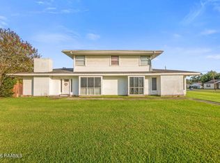 625 W 16th St, Crowley, LA 70526
