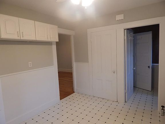2nd image of 14 Greystone St #2