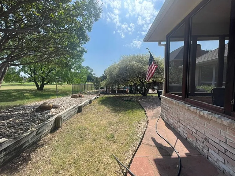 558 Timber Ridge Dr — Photo 35