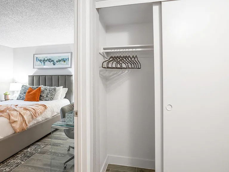 The Mod Apartments — Photo 12