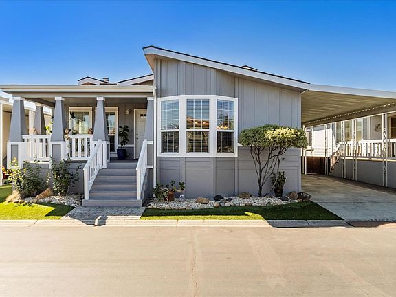2nd image of 859 Villa Teresa Way #859