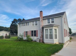 104 S 1st Ave, Forreston, IL 61030
