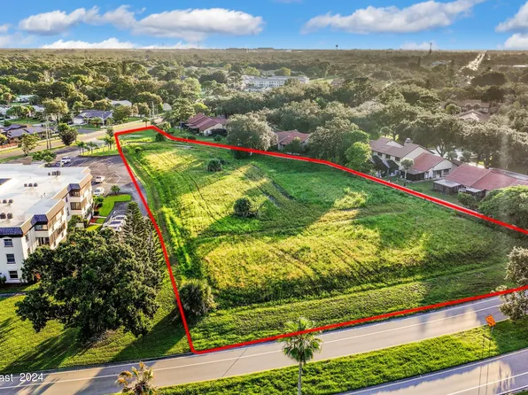 1460 Par St NE, Palm Bay, FL 32905