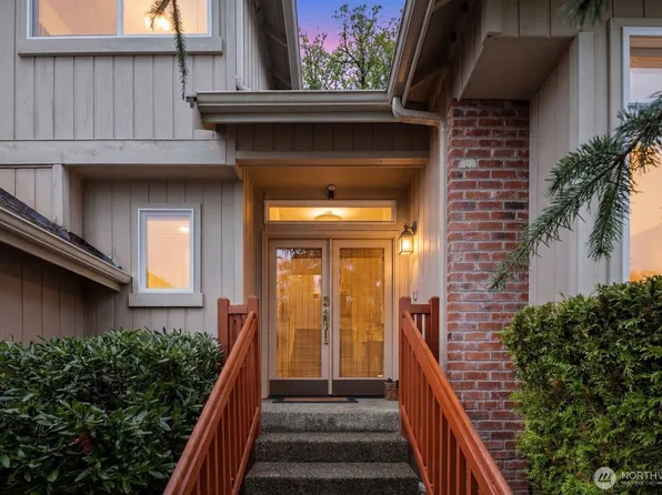 8218 126th Place SE, Newcastle, WA 98056