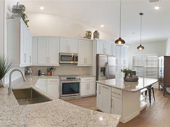 2nd image of 8380 Excalibur Cir APT H5