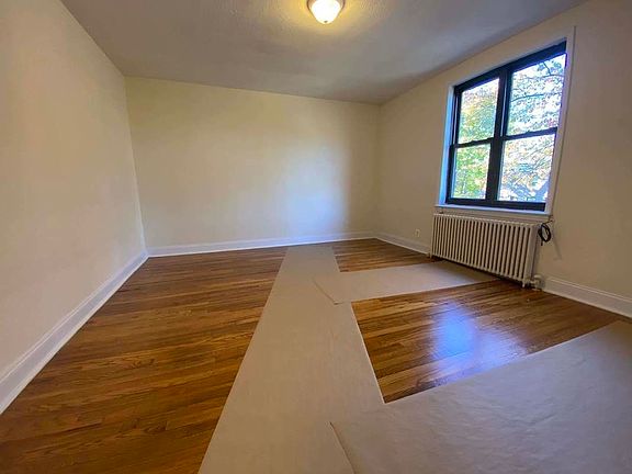 3rd image of 20-65 28th St #2A