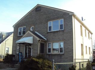 88 Philip Ave, Elmwood Park, NJ 07407