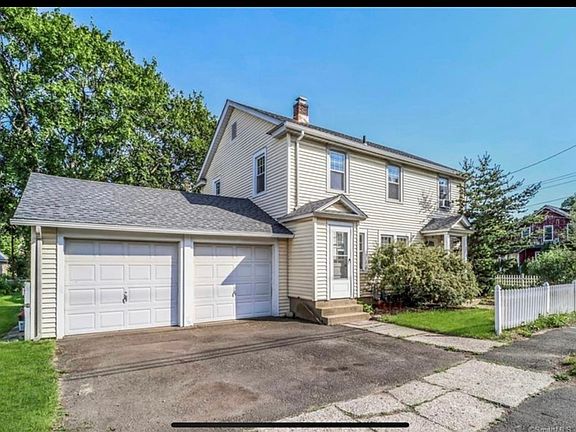2nd image of 58 Ardmore St #1