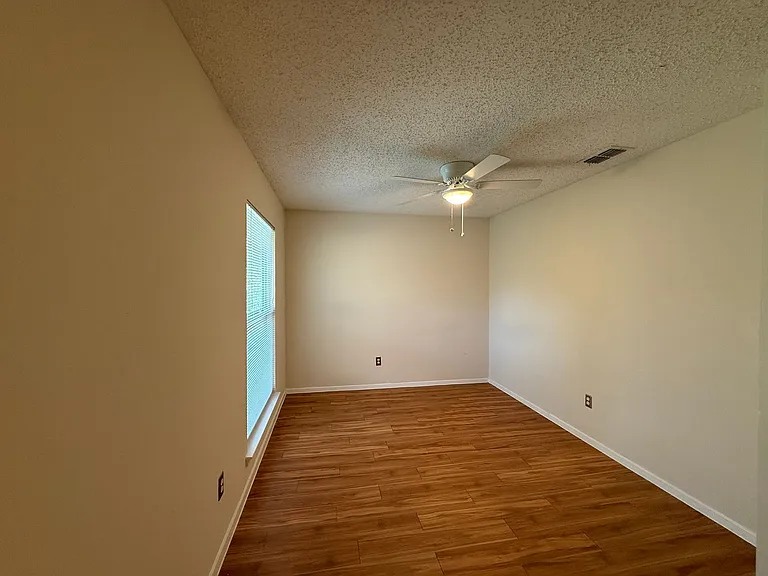 4520 Depew Ave — Photo 22