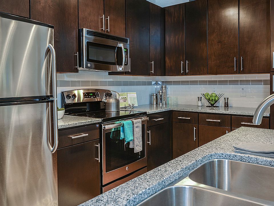 1st image of 3115 Grand Ave #404