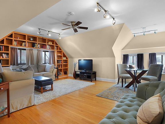 5th image of 6100 Waterman Blvd #5
