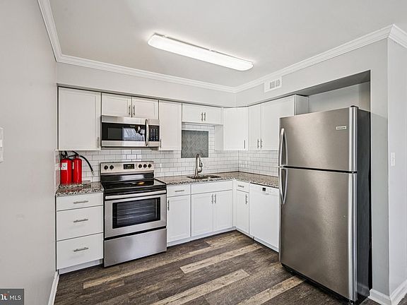 2nd image of 203 Highland Blvd #15