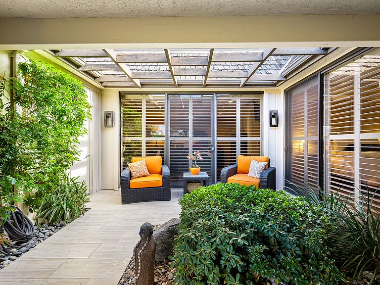 1 Briarcliff Ct — Photo 21