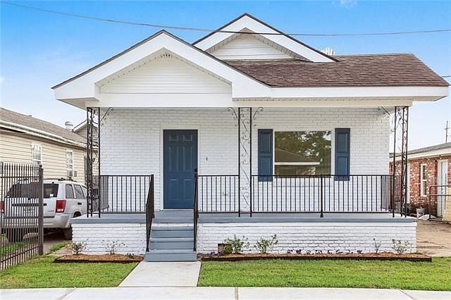 1st image of 1915 France St #17