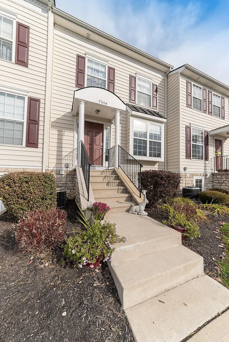 7004 Gallant Fox Dr photo 1