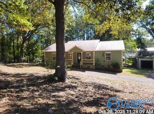 127 Trico Dr, Guntersville, AL 35976