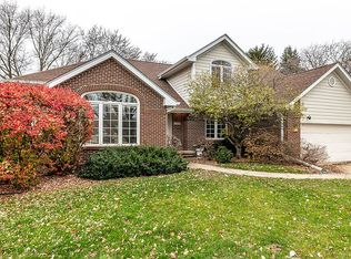6877 Ceres Cir, Johnston, IA 50131