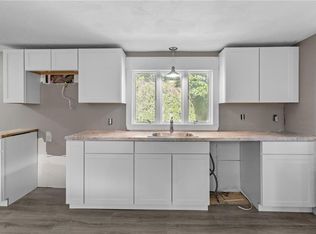 21 Hopkins Ter, Cumberland, RI 02864