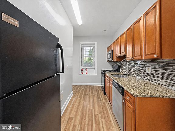 5th image of 2023 N Gratz St