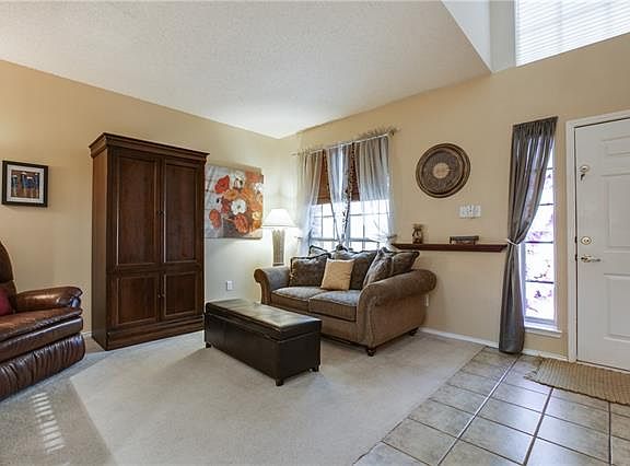 3rd image of 7603 Geneseo Ln