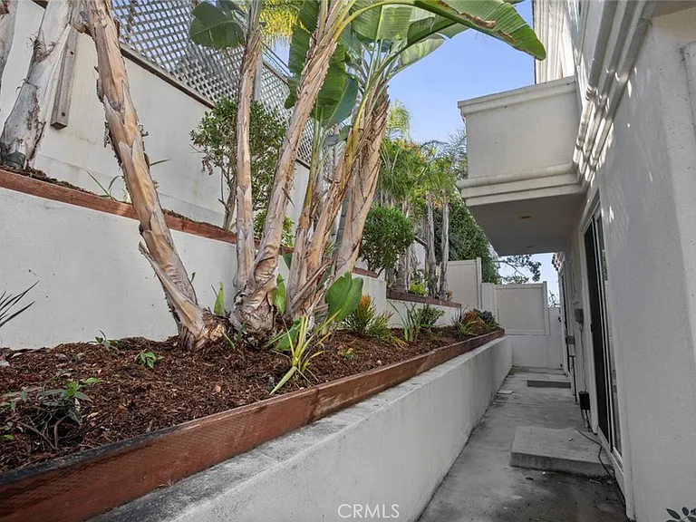 2012 Mathews Ave #C — Photo 20