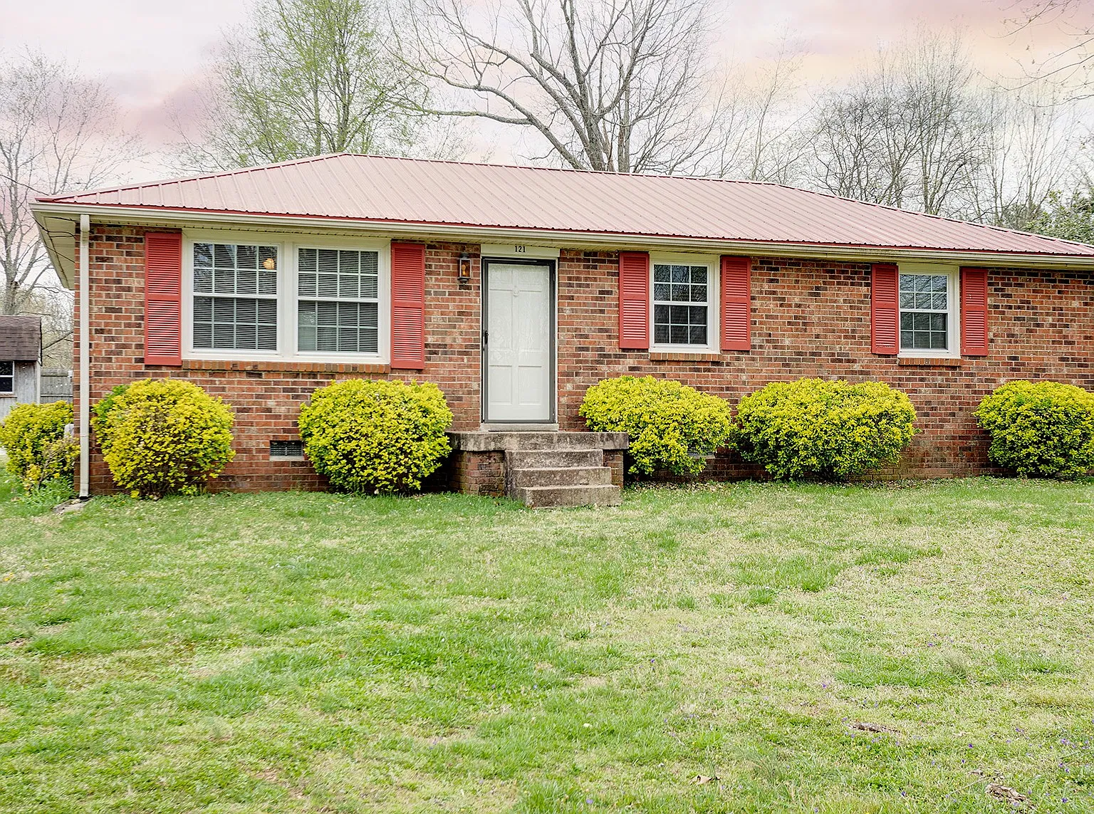 3 bed, 1058 sqft, $1,600 — Photo 2