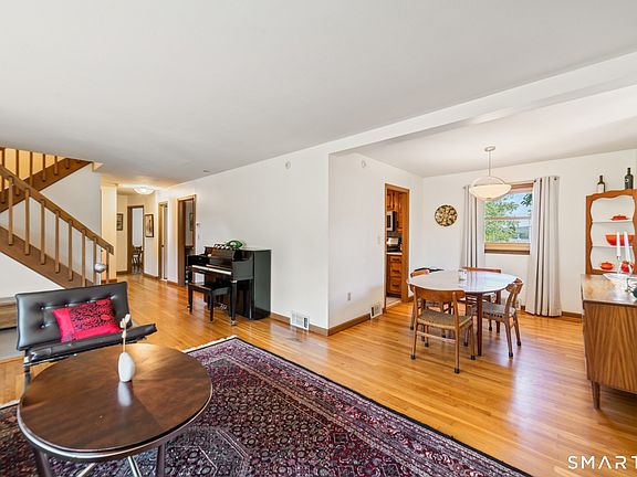 5th image of 26 Corbin Road