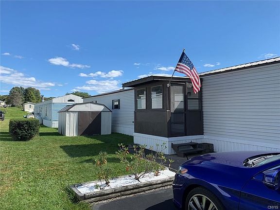 5th image of 24 Brookside Dr