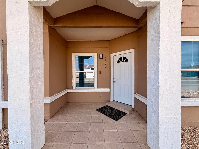 3629 Cave Palm Pl — Photo 4