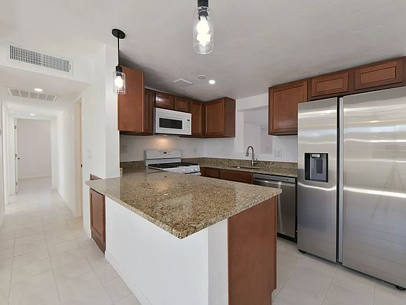 5th image of 5201 E 28th St