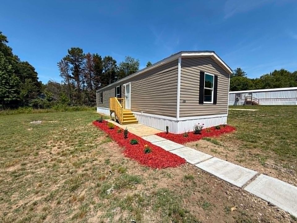 1st image of 150 Dawn Dr