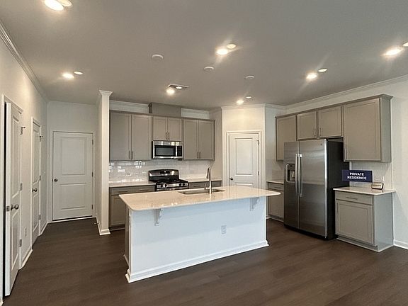 4th image of 236 Marelli Dr #1