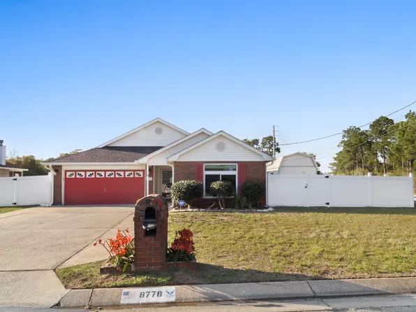 8778 Faye Ct, Navarre, FL 32566